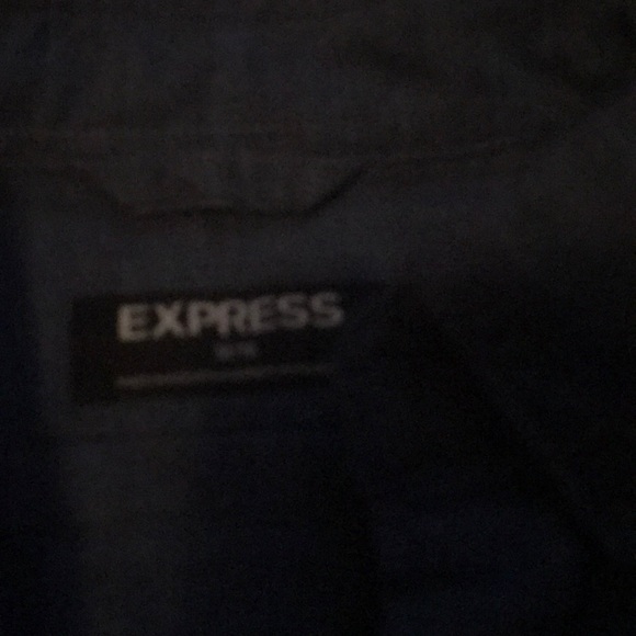 Express button up - Picture 2 of 2